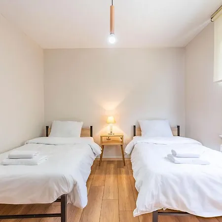 Peaceful Detached House With Garden In Besiktas Сasa de vacaciones *