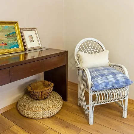 Peaceful Detached House With Garden In Besiktas Estambul