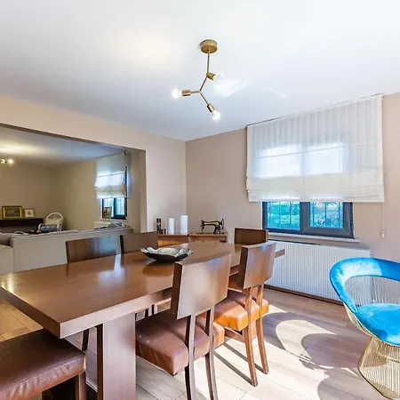 Peaceful Detached House With Garden In Besiktas *