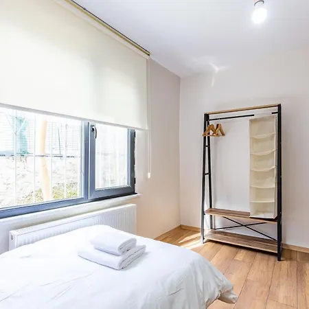 Holiday home Peaceful Detached House With Garden In Besiktas *